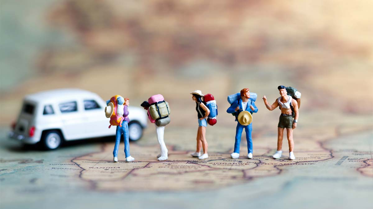 An image illustrating the idea that the business should guide the customer through their process of discovery and resolution. 